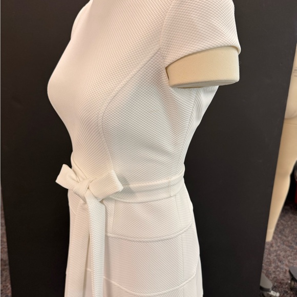 Anne Klein White Textured Cap Sleeve Belted A-Line Dress - Picture 2 of 6